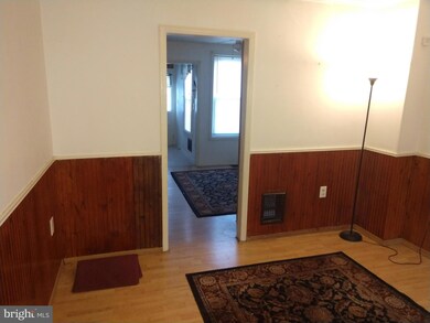 209 Kline St, Reading, PA 19611 - photo 3