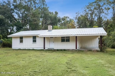 20228 Lewis Ln, Picayune, MS 39466 - photo 2