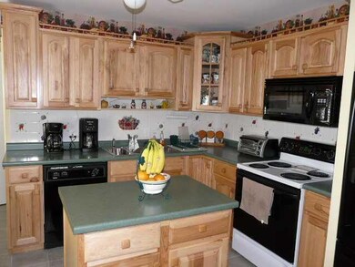 Cafeteria/Kitchen.