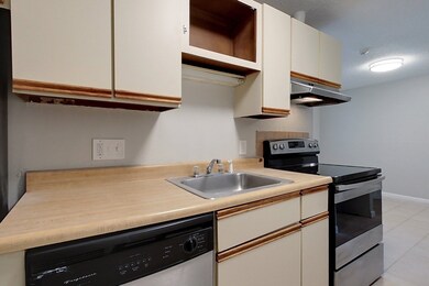 5 Turnpike Rd unit 213, Townsend, MA 01469 - photo 4