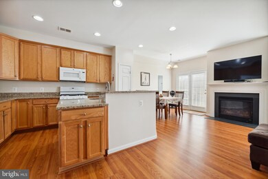 2703 Celestial Dr, Woodbridge, VA 22191 - photo 7
