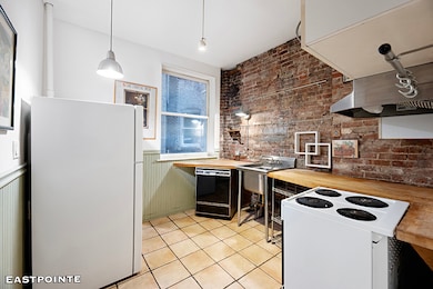 335 W 21st St unit FE, New York, NY 10011 - photo 3
