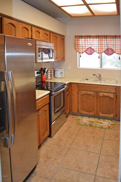 06 Kitchen