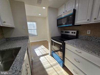 8790 Tamar Dr, Columbia, MD 21045 - photo 7