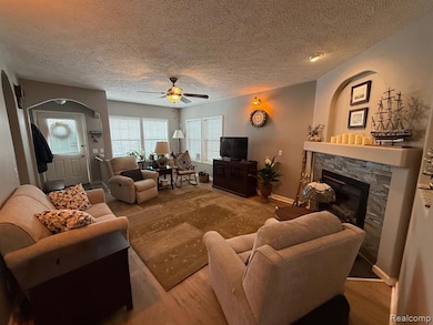 16106 Lancaster Way, Holly, MI 48442 - photo 4