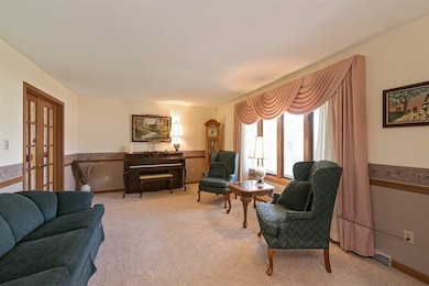 659 N Oriole Ct, Griffith, IN 46319 - photo 4