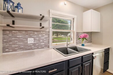 6252 Hilliard Rd, Lansing, MI 48911 - photo 2