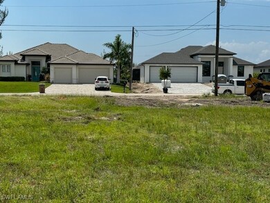 View of yard with a garage