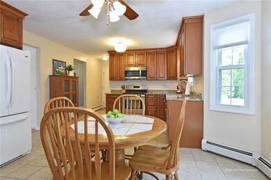 58 Castleton Dr, Cranston, RI 02921 - photo 3