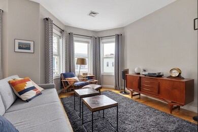 51 Dimick St unit 5, Somerville, MA 02143 - photo 4