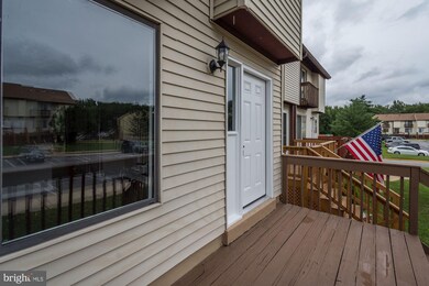 11331 Laurelwalk Dr, Laurel, MD 20708 - photo 3