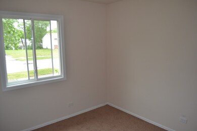 17405 Wellington Dr, Hazel Crest, IL 60429 - photo 6