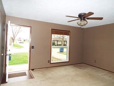 706 N Frank, Nixa, MO 65714 - photo 3