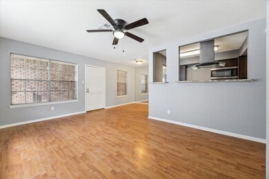 6401 Skyline Dr unit 28, Houston, TX 77057 - photo 7