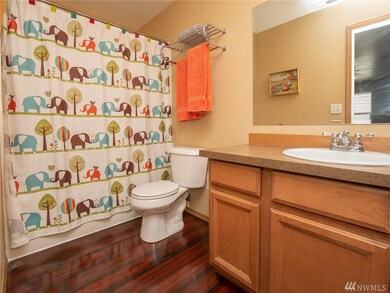 203 Silvernail St NE, Orting, WA 98360 - photo 3