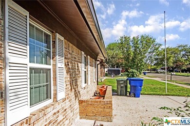 1909 Henry St, Copperas Cove, TX 76522 - photo 5