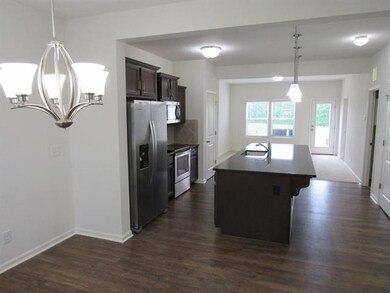 104D Blackstone Ct unit 11, Statesville, NC 28677 - photo 3