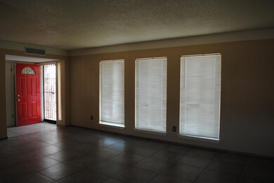 2113 Mermaid Dr, El Paso, TX 79936 - photo 4