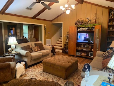 B13 Living Room 1