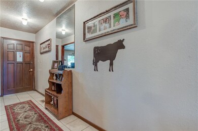 3512 W 7th St, Elk City, OK 73644 - photo 5