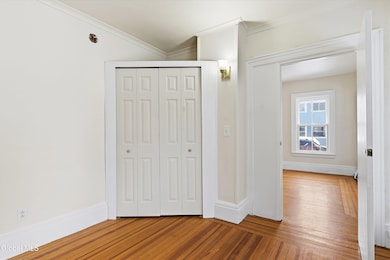 106 Lawrence St, Saratoga Springs, NY 12866 - photo 7