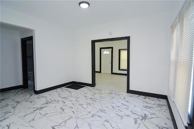 631 Udell St, Indianapolis, IN 46208 - photo 4