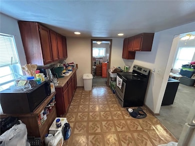 15918 & 15922 E Truman Rd, Independence, MO 64050 - photo 7