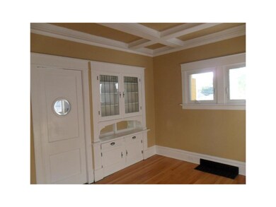 Dining Area. Dining Room Built-In