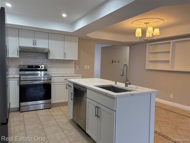 53314 Starlite Dr, Shelby Township, MI 48316 - photo 7