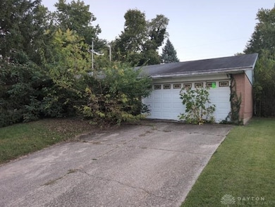 2332 Bonnieview Ave, Dayton, OH 45431 - photo 3