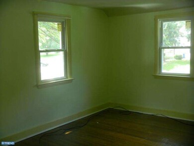 45 Edgewood Rd, Broomall, PA 19008 - photo 7