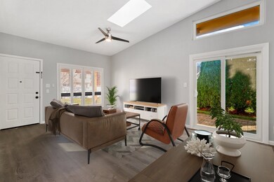 1552 Ranchview Dr unit 1552, Naperville, IL 60565 - photo 4