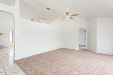4872 W. Hardy-0258-Edit