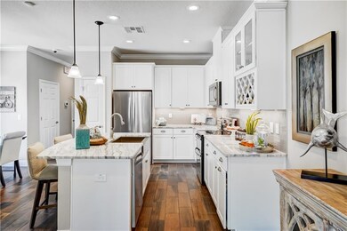 MODEL HOME. Colors and options may vary. Open kitc