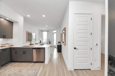 15635 Memorial Dr unit 452, Houston, TX 77079 - photo 3