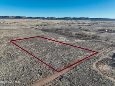 4100 W Robbie Ln, Paulden, AZ 86334 - photo 3