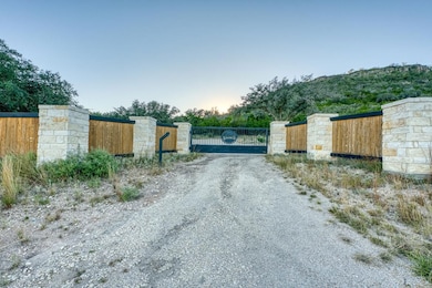 32901 Texas 55, Uvalde, TX 78801 - photo 3