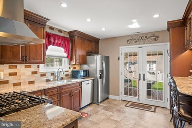 34 Cameron Cir, Clementon, NJ 08021 - photo 3