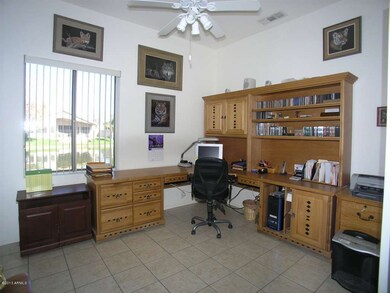 4th BR or Den with Closet