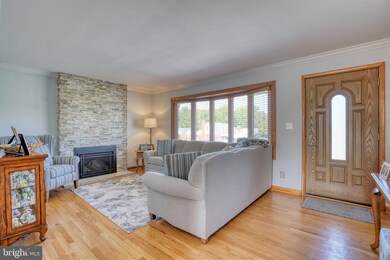 9906 Falls View Ct, Perry Hall, MD 21128 - photo 5