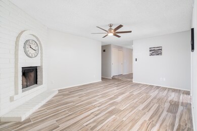 07_FAmily-Room-02
