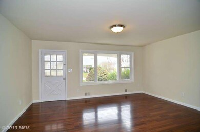 2015 Weber Dr, District Heights, MD 20747 - photo 3