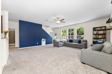 8026 Garrison Point Dr, Houston, TX 77040 - photo 5