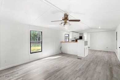 12351 Salisbury Rd, Gulfport, MS 39503 - photo 6