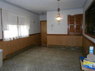 76 Harding Rd, Fairhaven, MA 02719 - photo 5