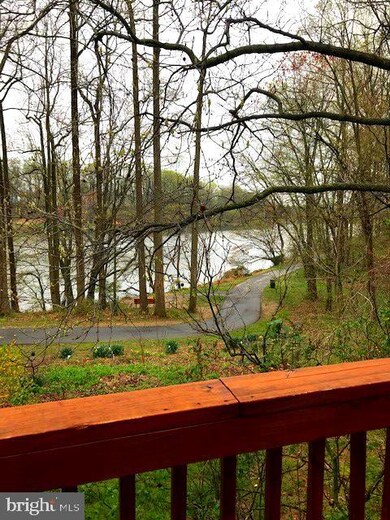 7361 Swan Point Way, Columbia, MD 21045 - photo 4