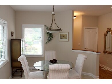 6014 McNaughten Grove Ln, Columbus, OH 43213 - photo 5