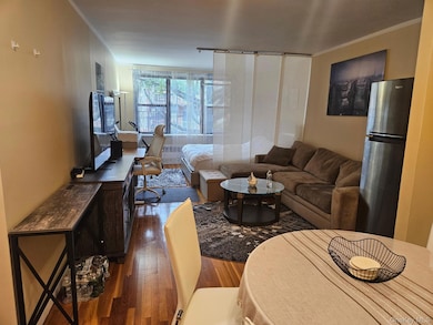 76-26 113th St unit 2D, Forest Hills, NY 11375 - photo 4