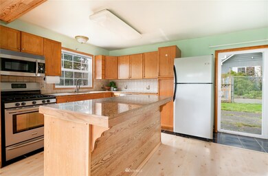 2926 Arnie Rd, Custer, WA 98240 - photo 4