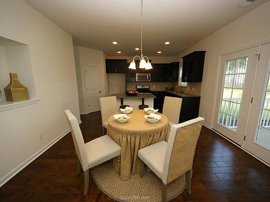 662 Yellow Leaf Ln, Summerville, SC 29486 - photo 7